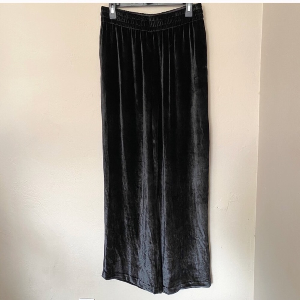 Alice + Olivia AIR Velvet Pants